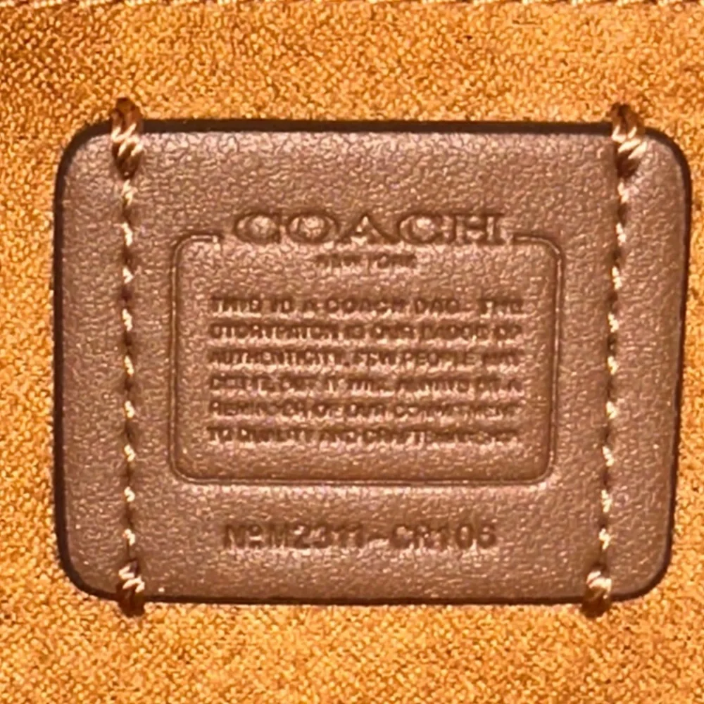 Coach Eliza Pale Green Lizard Embossed Shoulder and Crossbody CR106 SV/AG MINT! - Picture 15 of 15